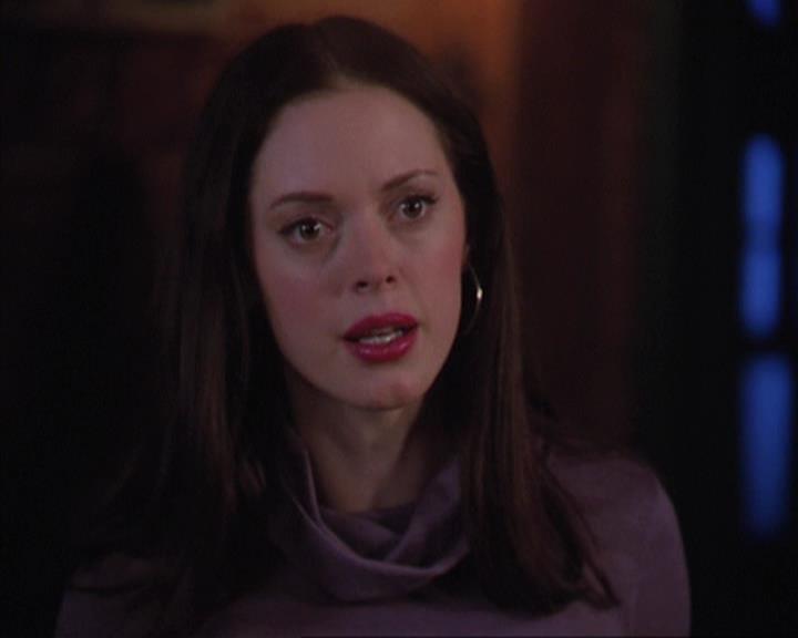 Charmed-Online-dot-net_405SizeMatters1731.jpg
