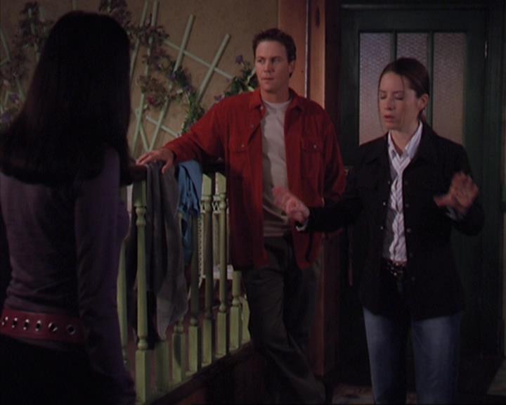 Charmed-Online-dot-net_405SizeMatters1732.jpg