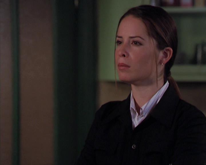 Charmed-Online-dot-net_405SizeMatters1740.jpg