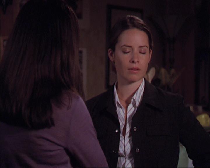 Charmed-Online-dot-net_405SizeMatters1825.jpg