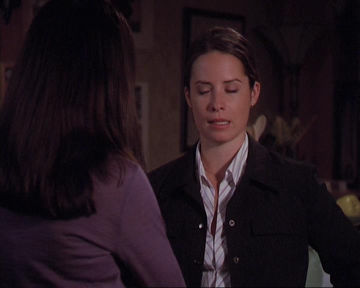 Charmed-Online-dot-net_405SizeMatters1826.jpg