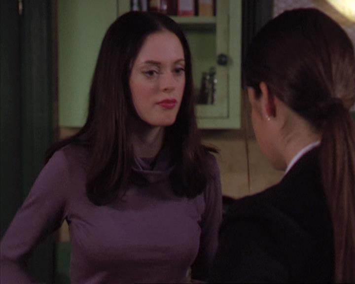 Charmed-Online-dot-net_405SizeMatters1831.jpg