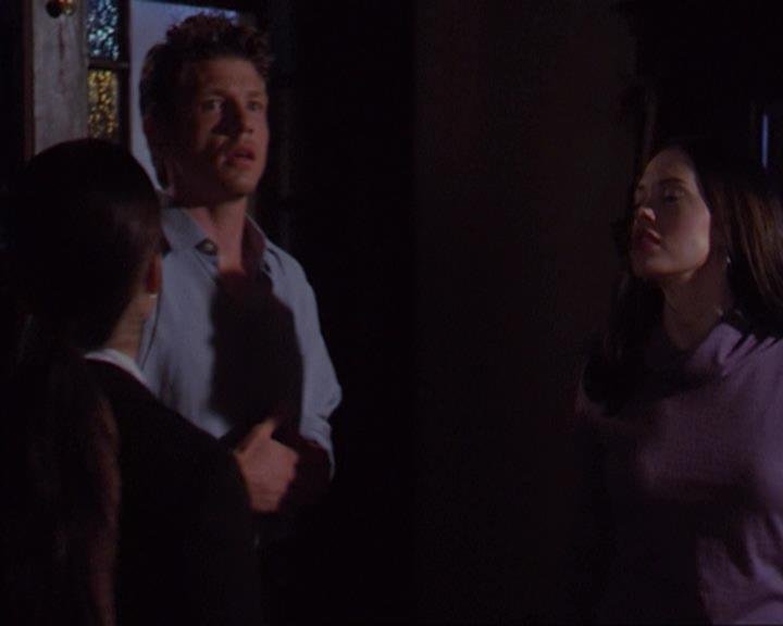 Charmed-Online-dot-net_405SizeMatters1844.jpg