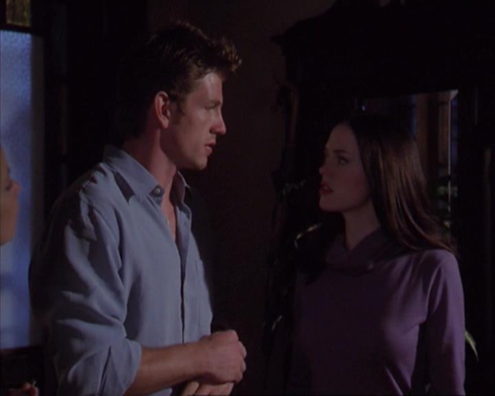 Charmed-Online-dot-net_405SizeMatters1846.jpg