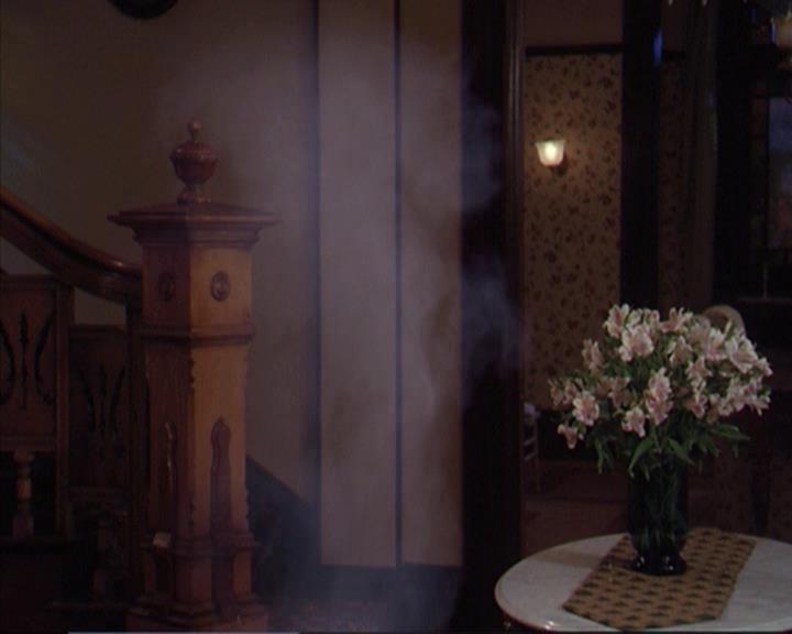 Charmed-Online-dot-net_405SizeMatters1856.jpg
