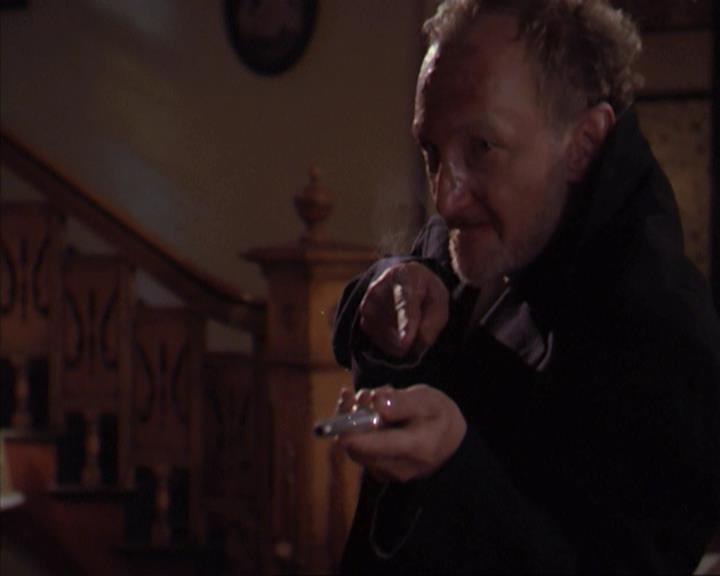 Charmed-Online-dot-net_405SizeMatters1858.jpg
