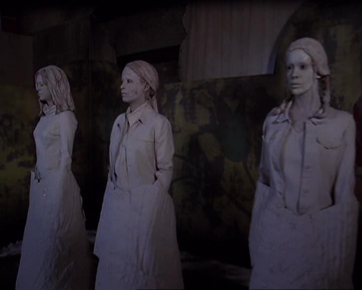 Charmed-Online-dot-net_405SizeMatters1880.jpg
