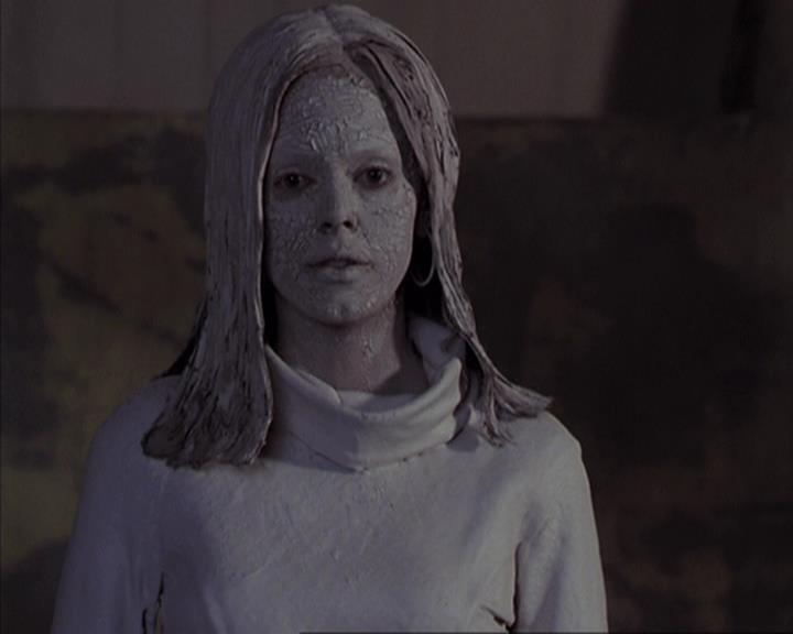 Charmed-Online-dot-net_405SizeMatters1933.jpg