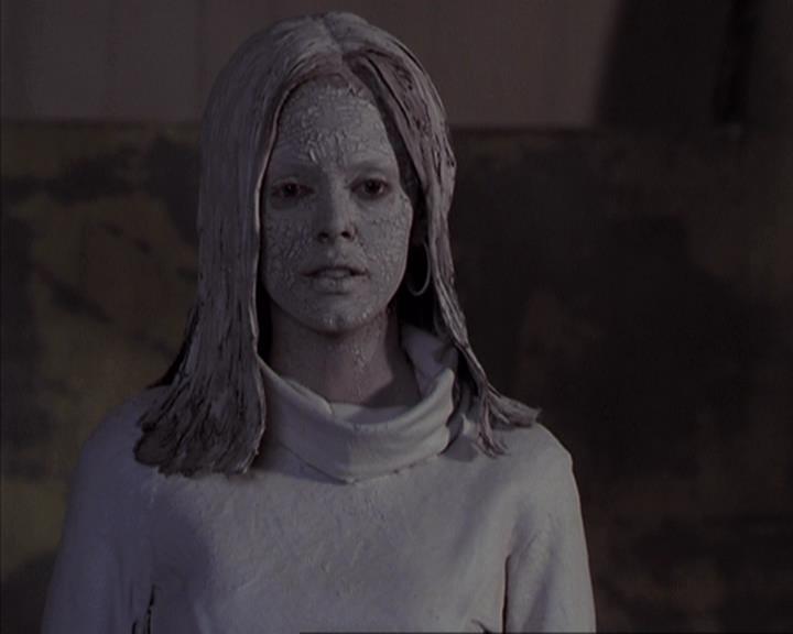 Charmed-Online-dot-net_405SizeMatters1958.jpg