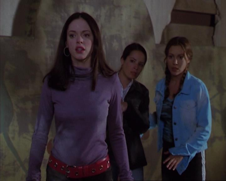 Charmed-Online-dot-net_405SizeMatters2022.jpg