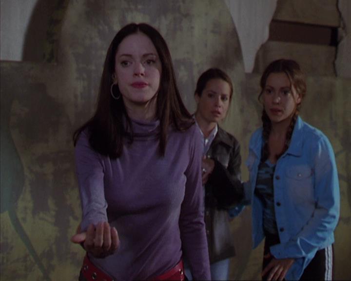 Charmed-Online-dot-net_405SizeMatters2026.jpg