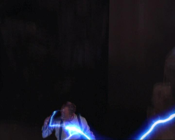 Charmed-Online-dot-net_405SizeMatters2043.jpg