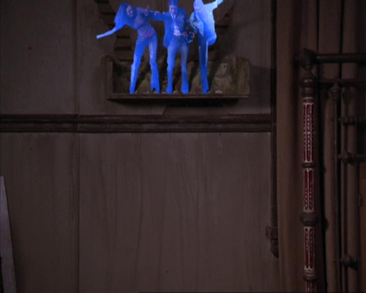 Charmed-Online-dot-net_405SizeMatters2080.jpg