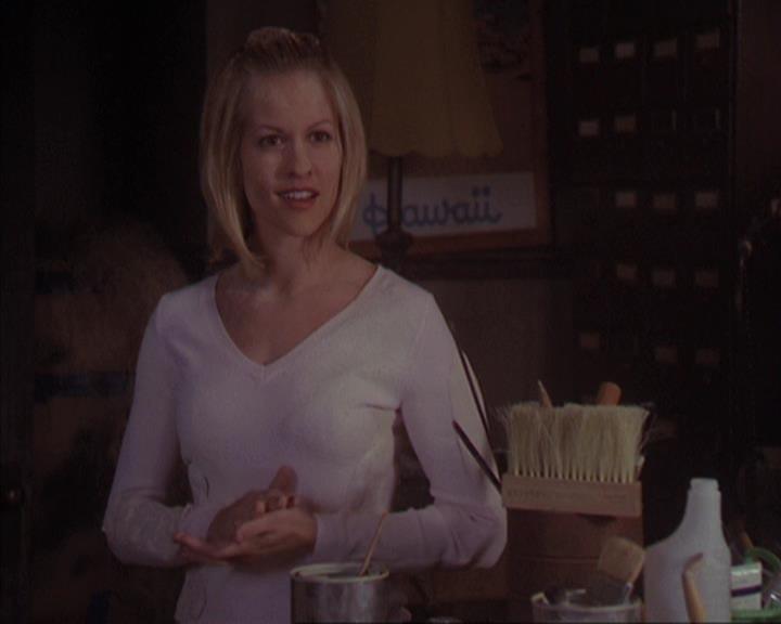 Charmed-Online-dot-net_405SizeMatters2097.jpg