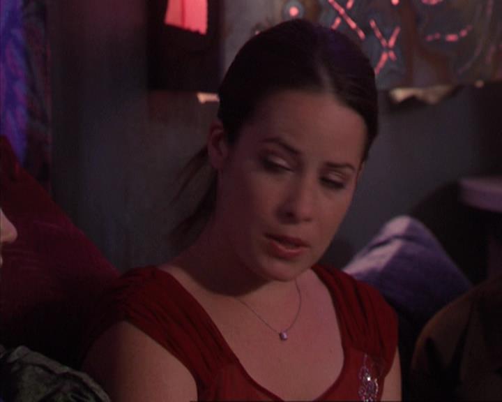 Charmed-Online-dot-net_405SizeMatters2221.jpg