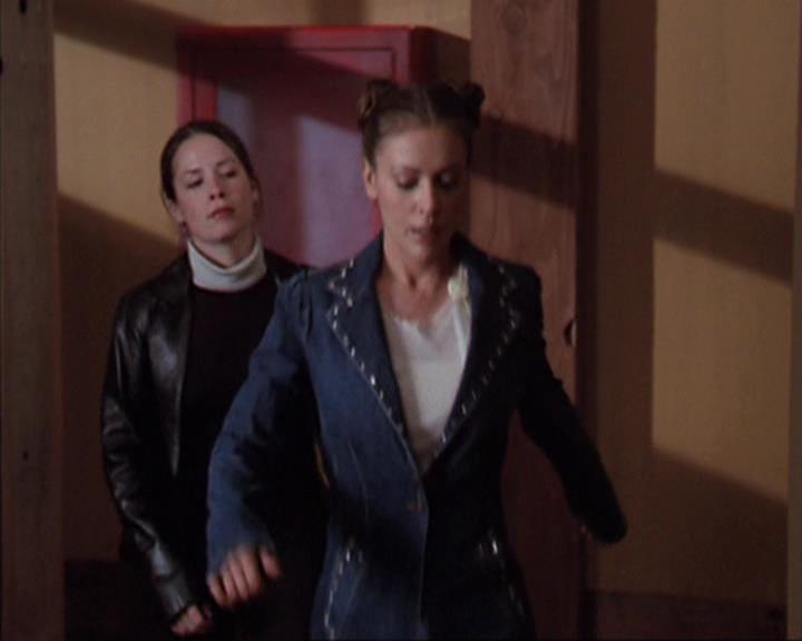 Charmed-Online-dot-net_406AKnightToRemember0521.jpg