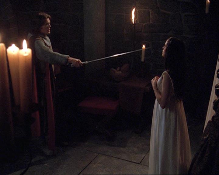 Charmed-Online-dot-net_406AKnightToRemember0641.jpg