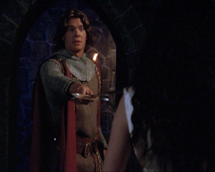 Charmed-Online-dot-net_406AKnightToRemember0646.jpg