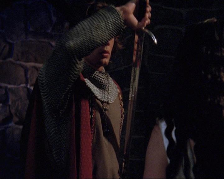 Charmed-Online-dot-net_406AKnightToRemember0671.jpg