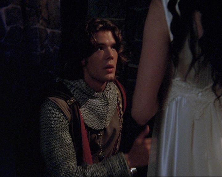 Charmed-Online-dot-net_406AKnightToRemember0676.jpg