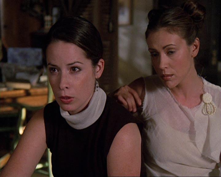 Charmed-Online-dot-net_406AKnightToRemember0802.jpg