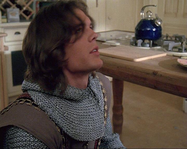 Charmed-Online-dot-net_406AKnightToRemember0896.jpg
