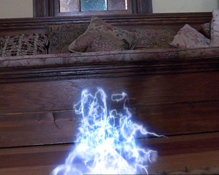 Charmed-Online-dot-net_406AKnightToRemember0968.jpg