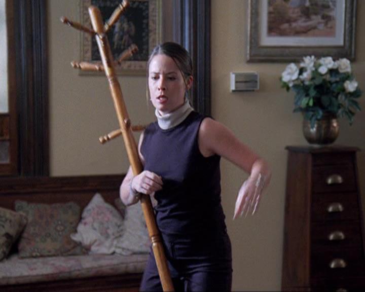 Charmed-Online-dot-net_406AKnightToRemember0981.jpg