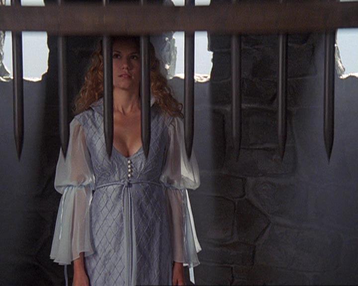 Charmed-Online-dot-net_406AKnightToRemember1091.jpg