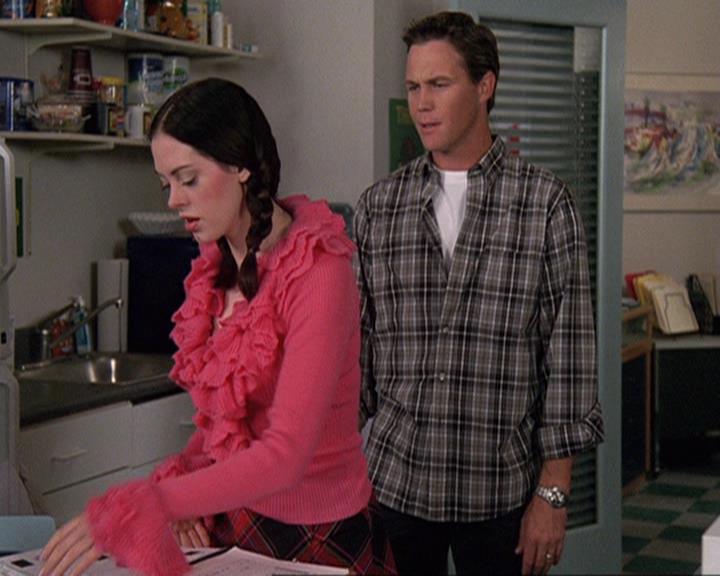 Charmed-Online-dot-net_406AKnightToRemember1149.jpg