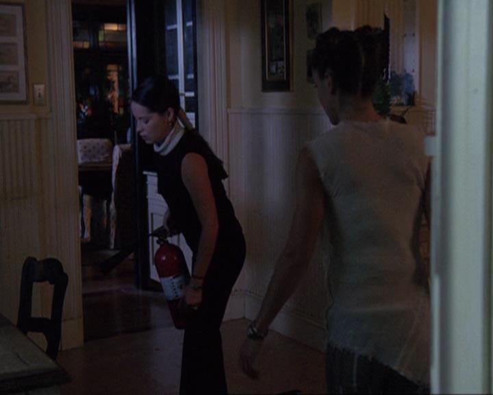 Charmed-Online-dot-net_406AKnightToRemember1506.jpg