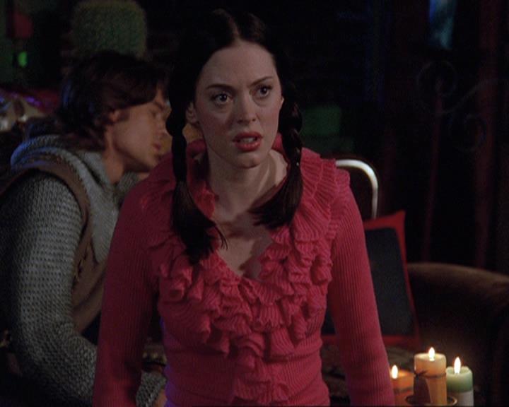 Charmed-Online-dot-net_406AKnightToRemember1726.jpg