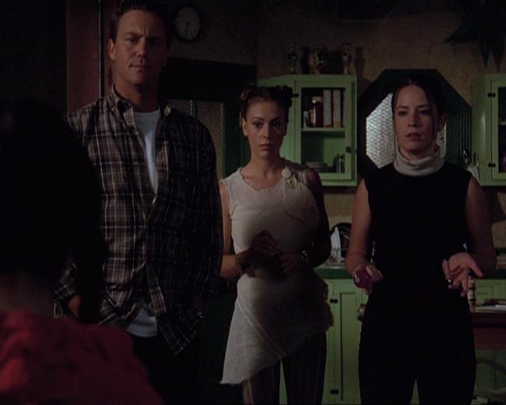 Charmed-Online-dot-net_406AKnightToRemember1732.jpg