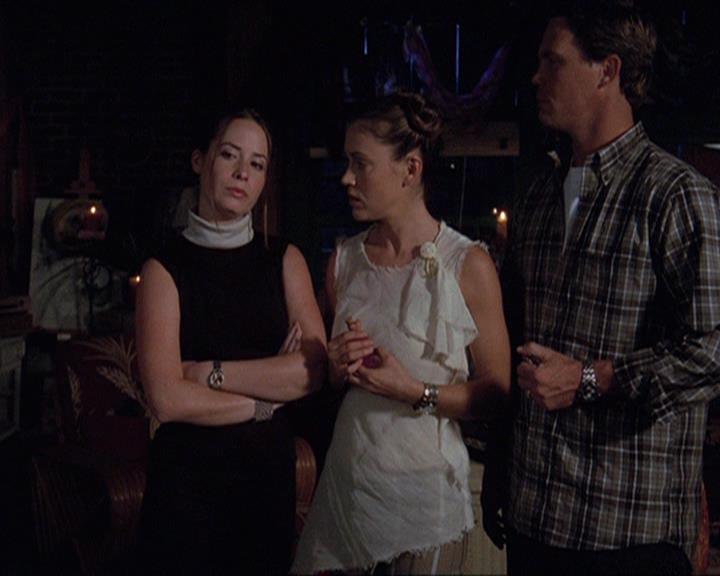 Charmed-Online-dot-net_406AKnightToRemember1794.jpg
