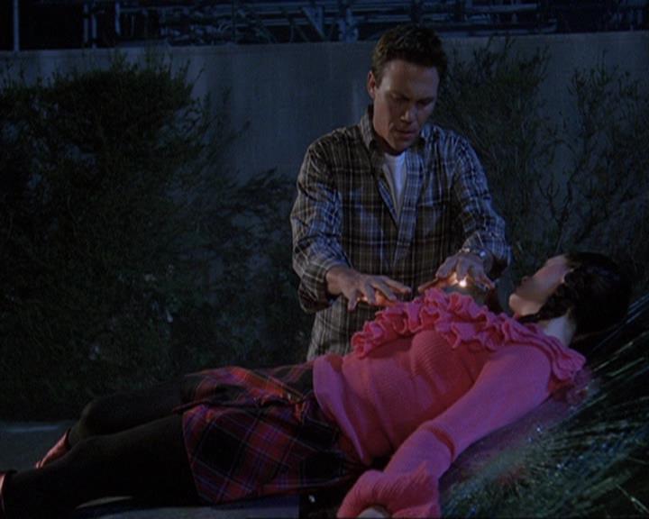 Charmed-Online-dot-net_406AKnightToRemember1877.jpg