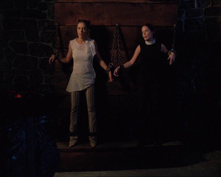 Charmed-Online-dot-net_406AKnightToRemember2009.jpg