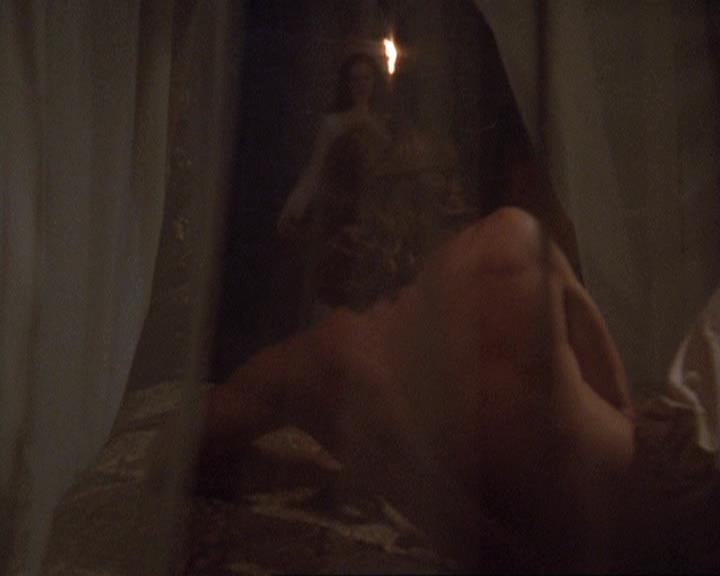 Charmed-Online-dot-net_406AKnightToRemember2037.jpg