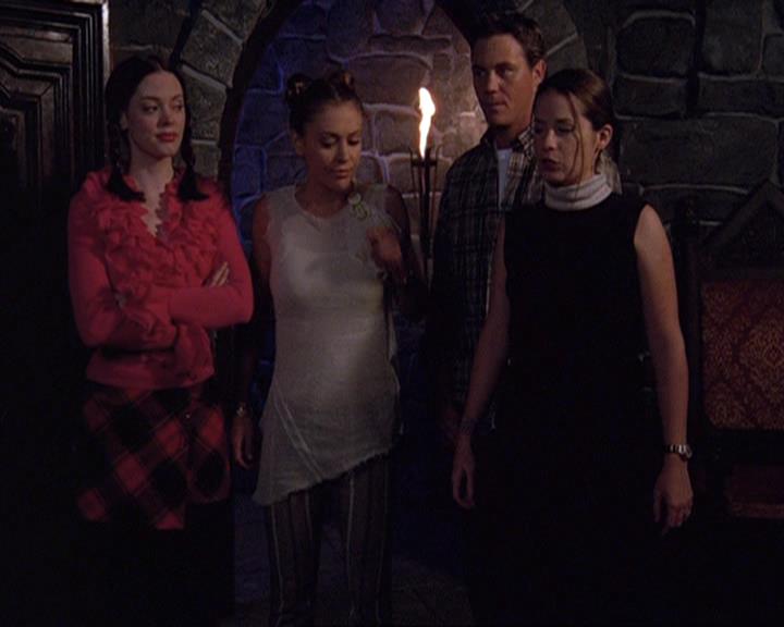 Charmed-Online-dot-net_406AKnightToRemember2201.jpg