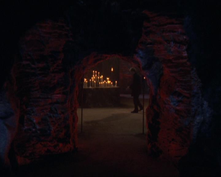 Charmed-Online-dot-net_407BrainDrain0390.jpg