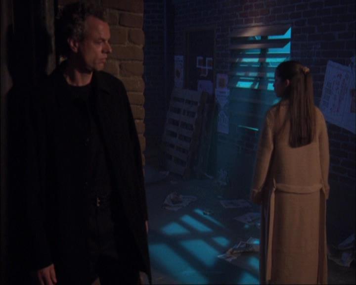 Charmed-Online-dot-net_407BrainDrain0801.jpg