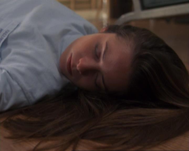 Charmed-Online-dot-net_407BrainDrain0823.jpg