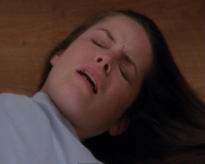 Charmed-Online-dot-net_407BrainDrain0826.jpg