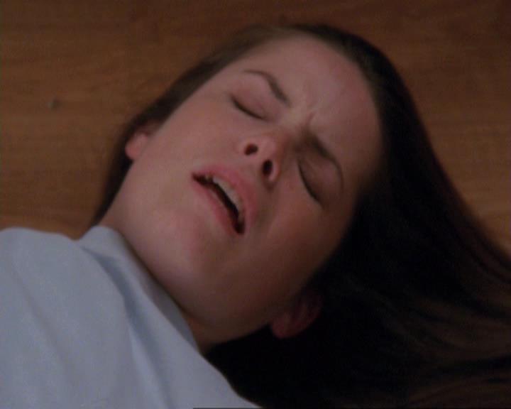 Charmed-Online-dot-net_407BrainDrain0831.jpg