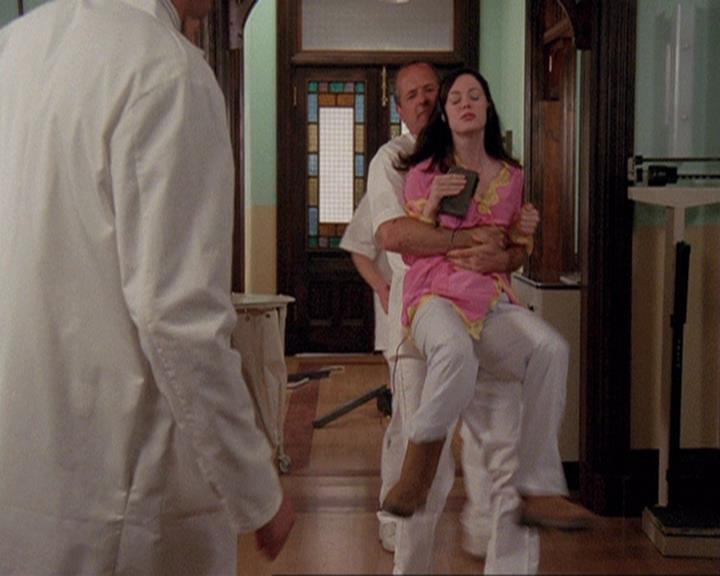 Charmed-Online-dot-net_407BrainDrain0968.jpg