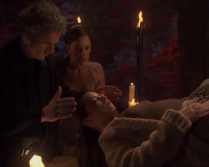 Charmed-Online-dot-net_407BrainDrain1007.jpg