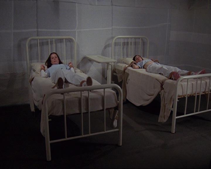 Charmed-Online-dot-net_407BrainDrain1253.jpg
