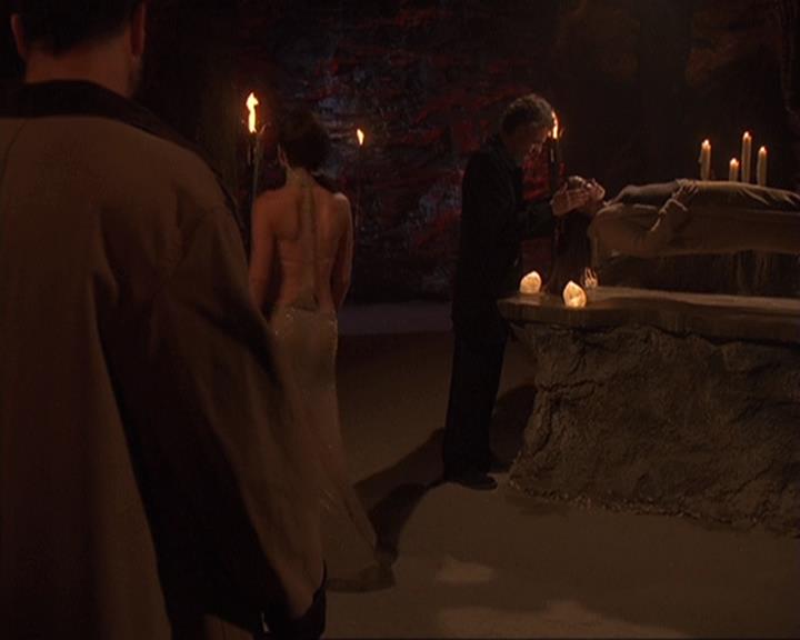 Charmed-Online-dot-net_407BrainDrain1822.jpg