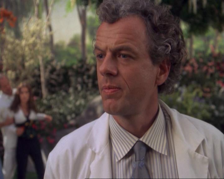 Charmed-Online-dot-net_407BrainDrain2072.jpg