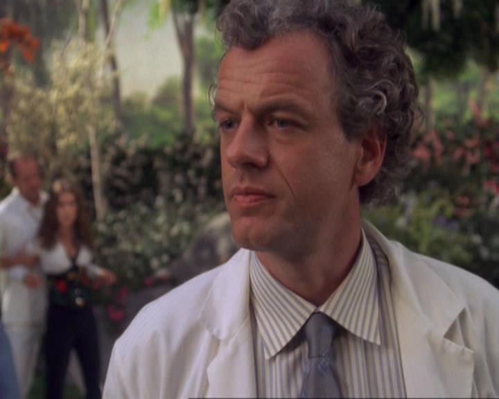 Charmed-Online-dot-net_407BrainDrain2073.jpg