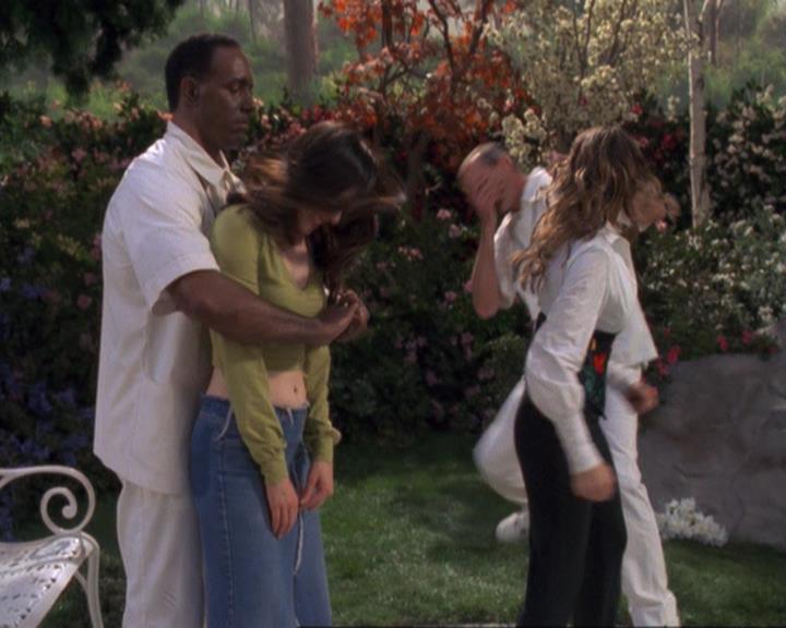 Charmed-Online-dot-net_407BrainDrain2180.jpg